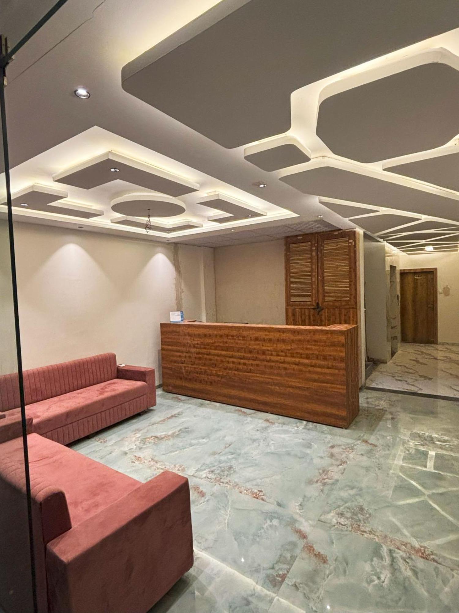 Hotel Vedicvista Indore Esterno foto